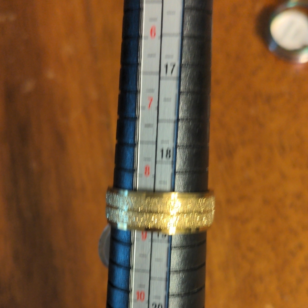 5/$20 Multicolor Fashion Rings Set - Picture 7 of 7